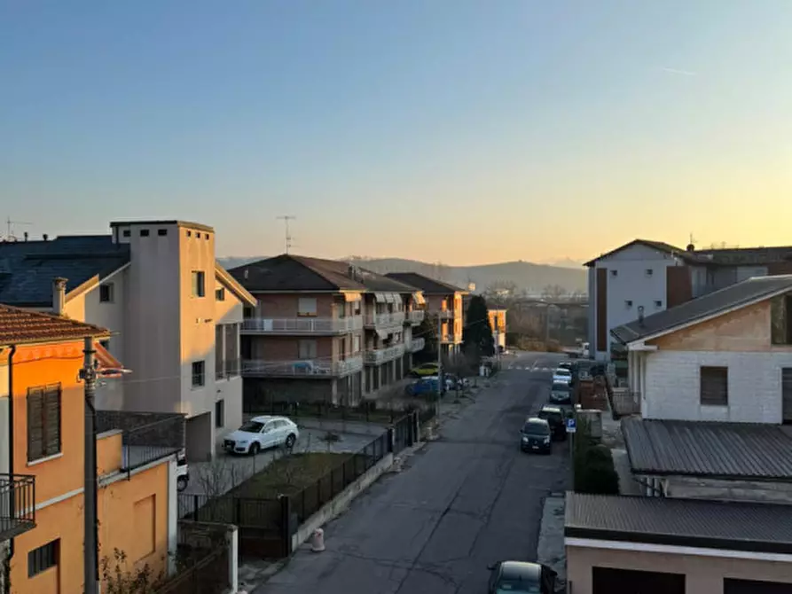 Immagine 3 di Appartamento in vendita  in Via della Chiesa - Frazione Gallo 10 a Grinzane Cavour