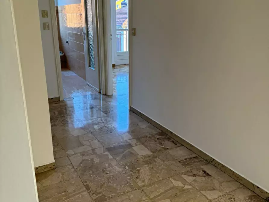 Immagine 5 di Appartamento in vendita  in Via della Chiesa - Frazione Gallo 10 a Grinzane Cavour