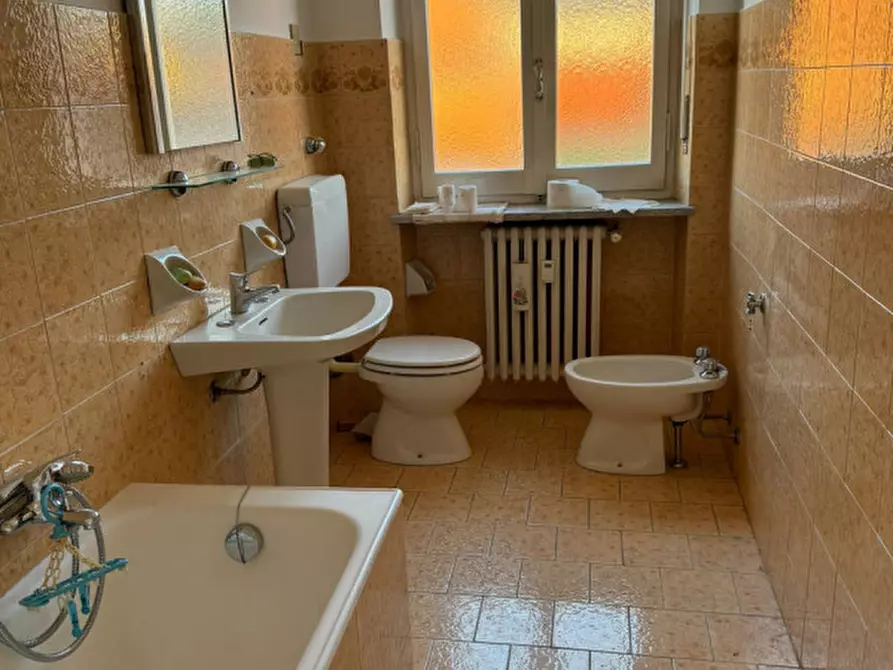 Immagine 10 di Appartamento in vendita  in Via della Chiesa - Frazione Gallo 10 a Grinzane Cavour