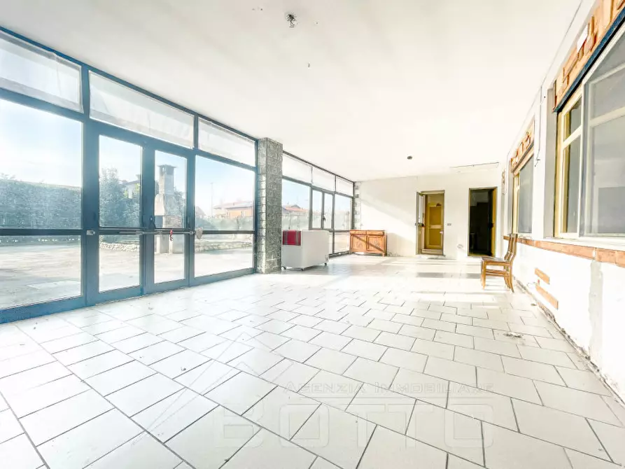 Immagine 22 di Casa indipendente in vendita  in via mulino 1 a Momo