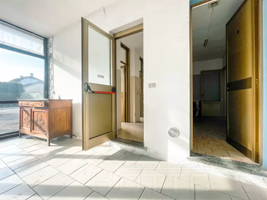 Immagine 23 di Casa indipendente in vendita  in via mulino 1 a Momo