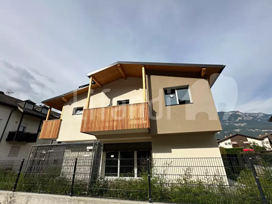 Immagine 9 di Villetta a schiera in vendita  in Via Roma a Egna .Neumarkt.