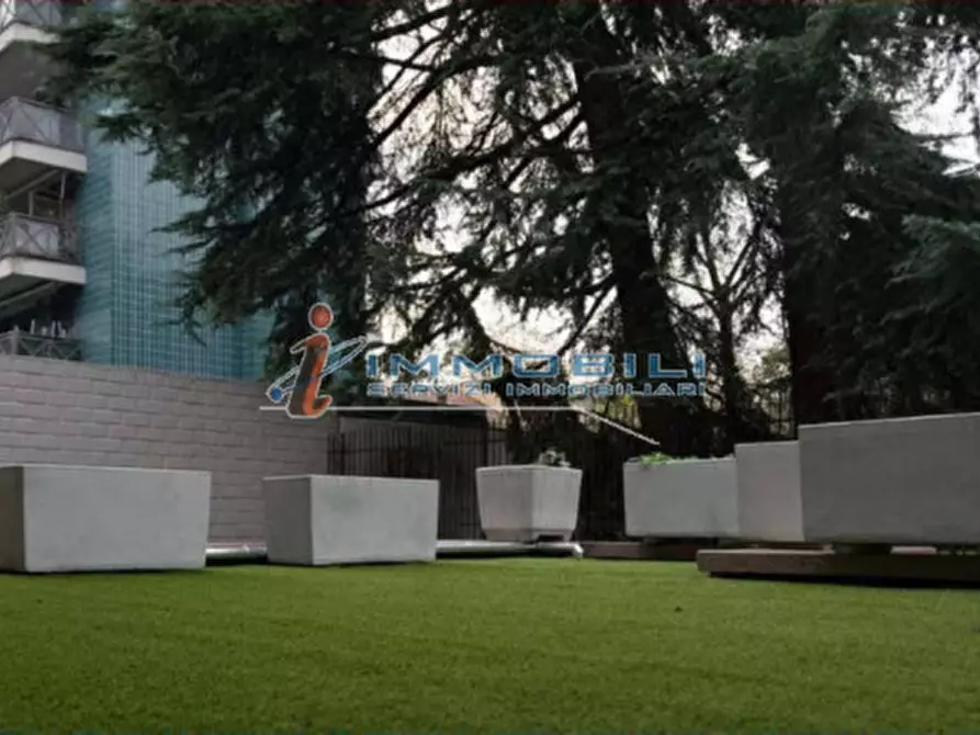 Immagine 7 di Palazzo in affitto  in VIA TAGIURA a Milano