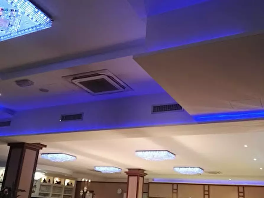 Immagine 14 di Negozio in vendita  in viale leonardo da vinci a Sant'angelo Di Piove Di Sacco