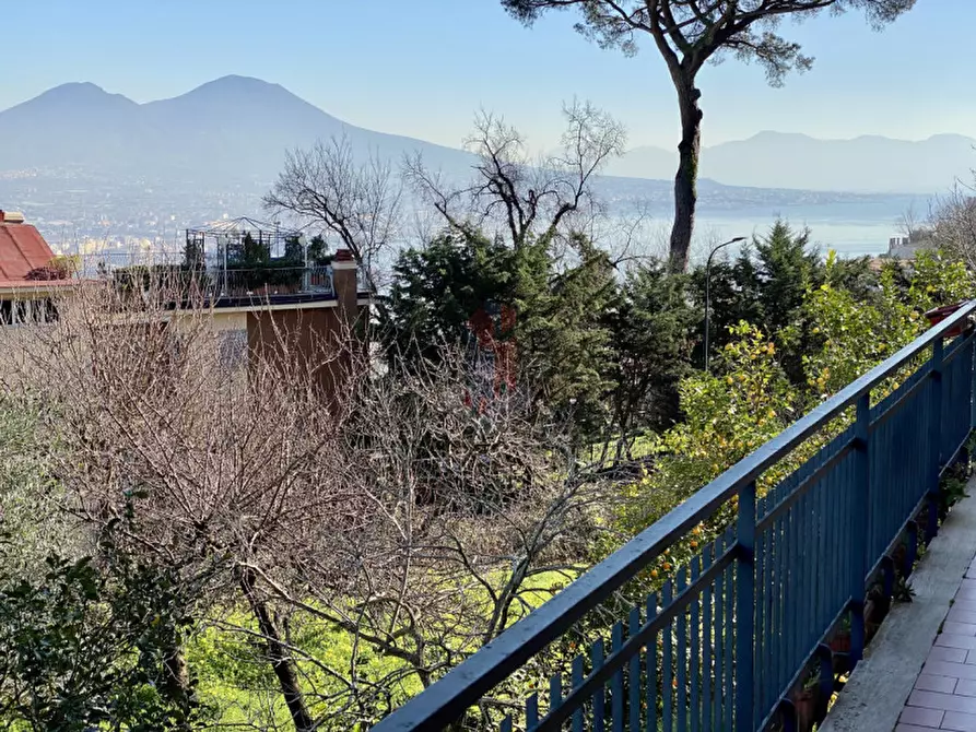 Immagine 1 di Appartamento in vendita  in SAN MARTINO - VIA BONITO a Napoli