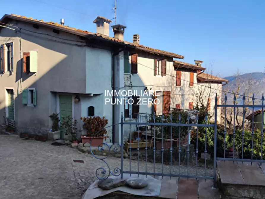 Immagine 1 di Rustico / casale in vendita  in Roncaglio a Canossa