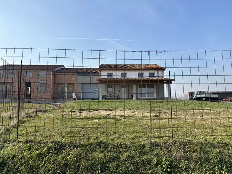 Immagine 26 di Casa bifamiliare in vendita  in VIA GOITO 2 a Conselve