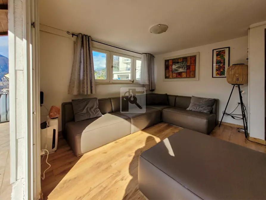 Immagine 2 di Villa in vendita  a Arco