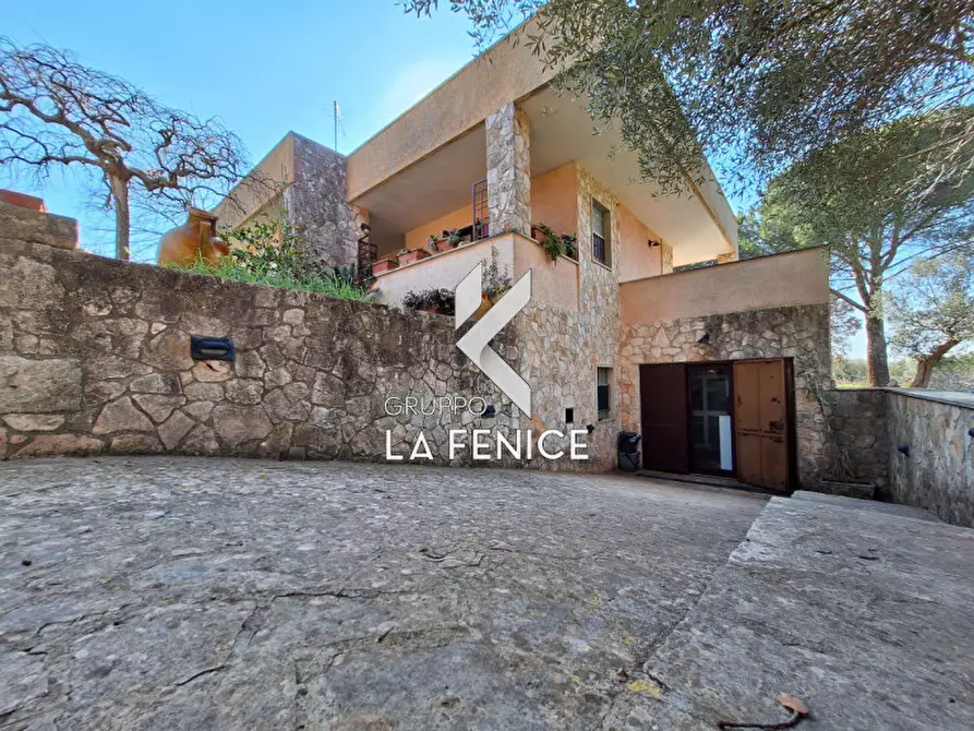 Immagine 12 di Villa in vendita  in C.da Cerrosa a Locorotondo