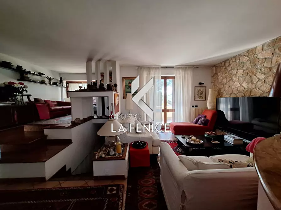 Immagine 28 di Villa in vendita  in C.da Cerrosa a Locorotondo