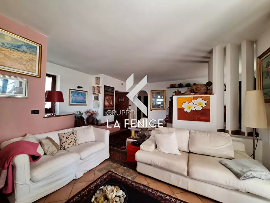 Immagine 31 di Villa in vendita  in C.da Cerrosa a Locorotondo