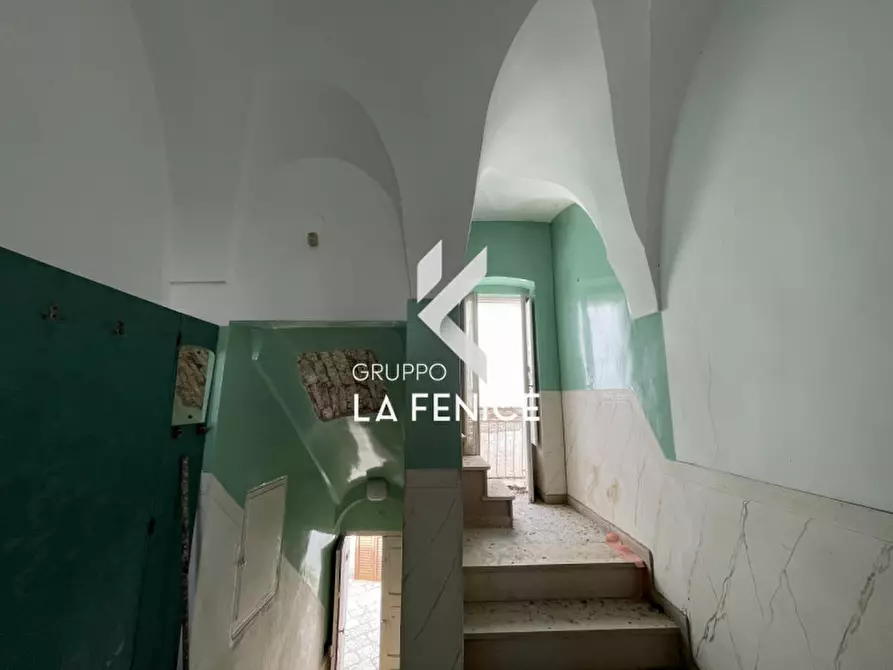 Immagine 10 di Casa indipendente in vendita  in Via G. Garibaldi a Locorotondo