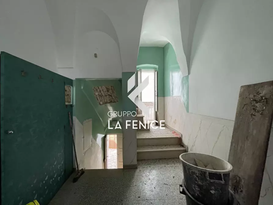 Immagine 11 di Casa indipendente in vendita  in Via G. Garibaldi a Locorotondo