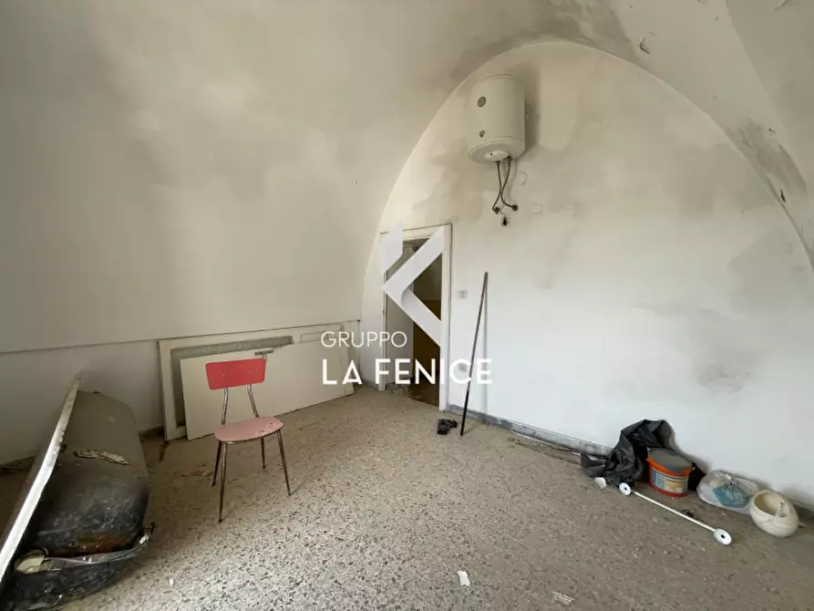 Immagine 17 di Casa indipendente in vendita  in Via G. Garibaldi a Locorotondo