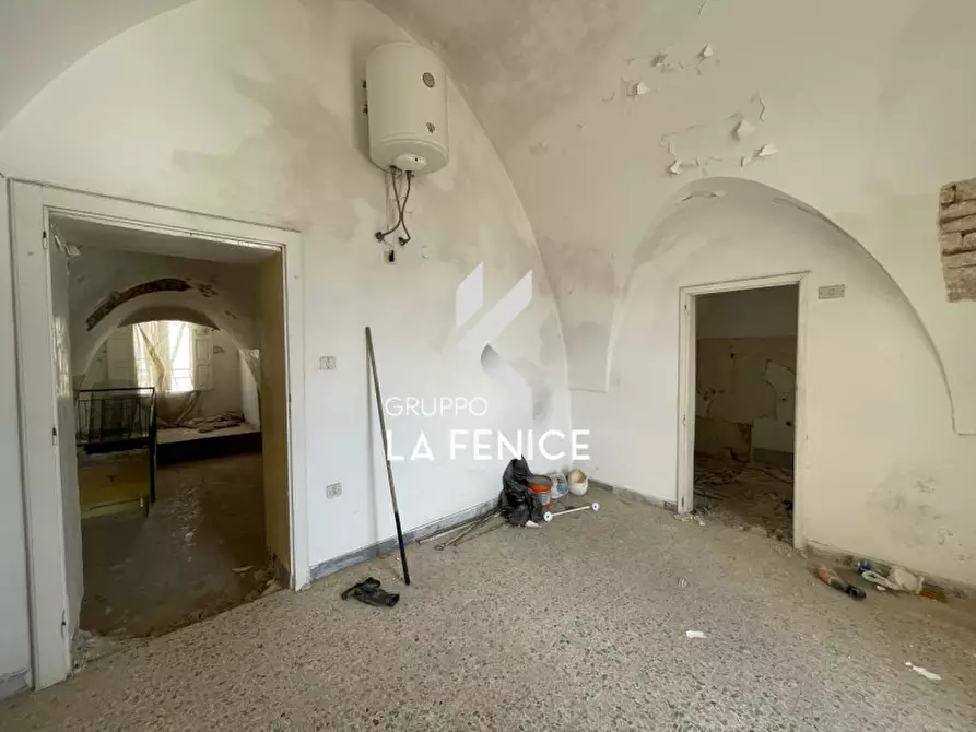 Immagine 23 di Casa indipendente in vendita  in Via G. Garibaldi a Locorotondo