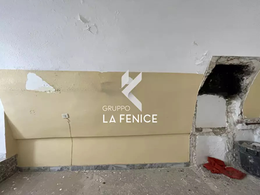 Immagine 31 di Casa indipendente in vendita  in Via G. Garibaldi a Locorotondo