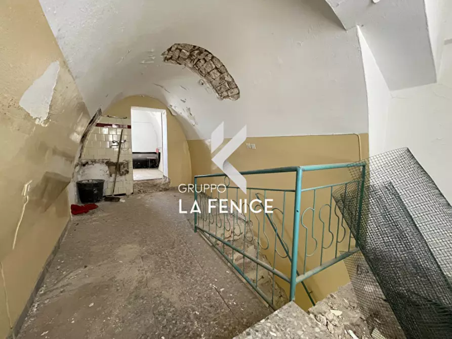 Immagine 35 di Casa indipendente in vendita  in Via G. Garibaldi a Locorotondo