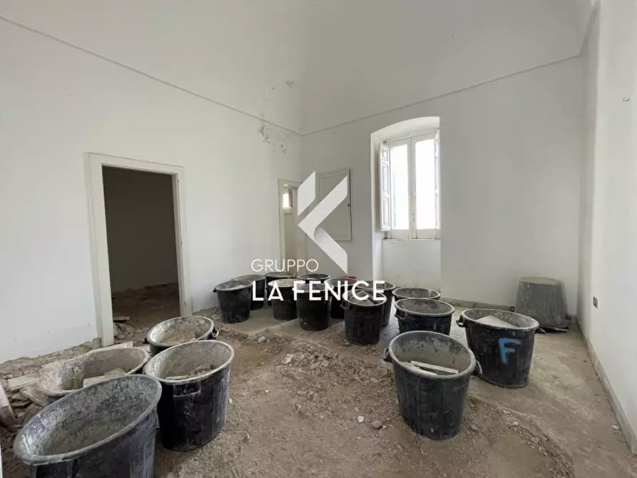 Immagine 37 di Casa indipendente in vendita  in Via G. Garibaldi a Locorotondo