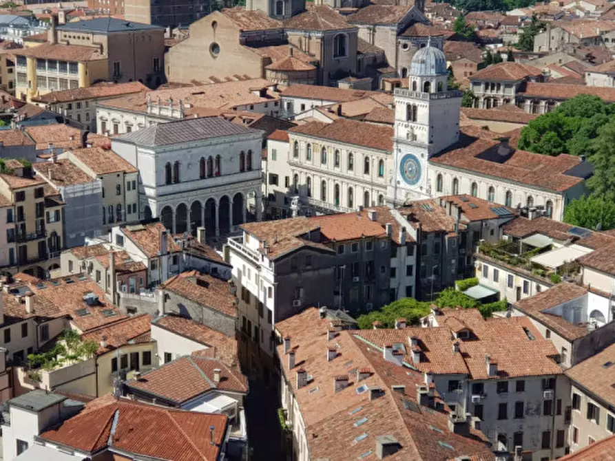 Immagine 1 di Negozio in affitto  in VIA SAN FERMO a Padova