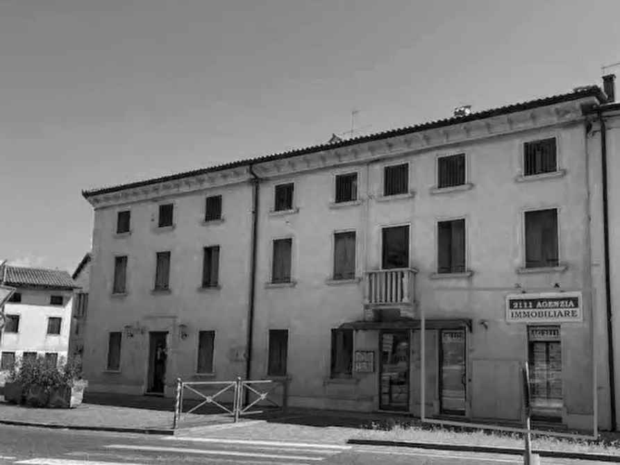 Immagine 1 di Ufficio in vendita  in VIA ARASELLA 36 a Isola Vicentina