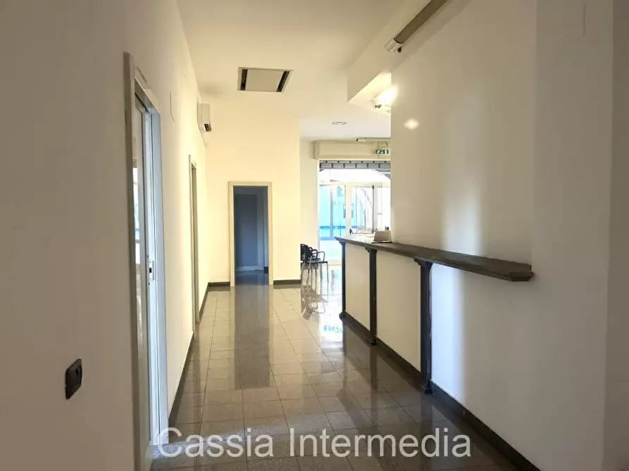 Immagine 6 di Negozio in vendita  in Via Petrarca a Civita Castellana