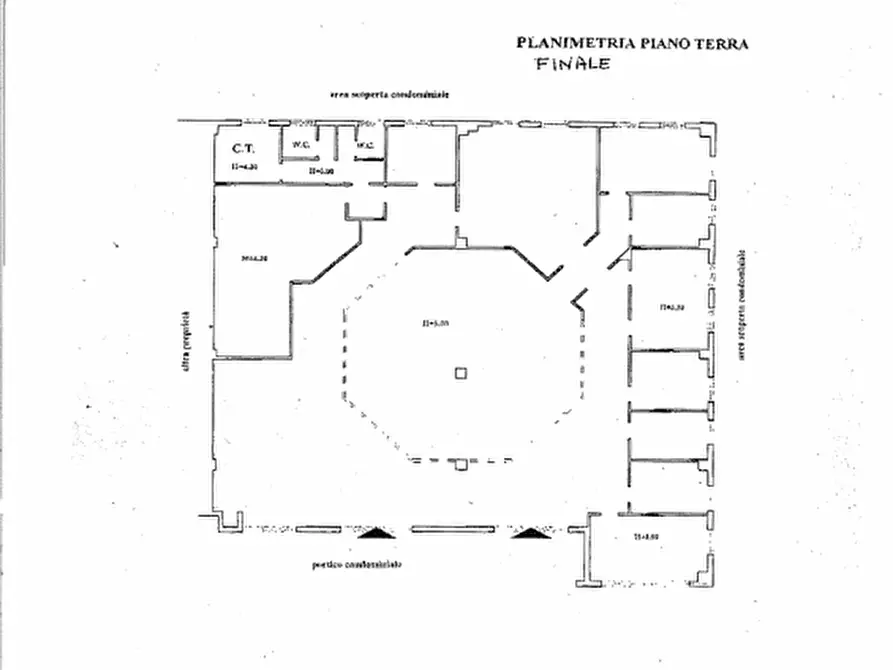 Immagine 23 di Negozio in vendita  in Via Petrarca a Civita Castellana