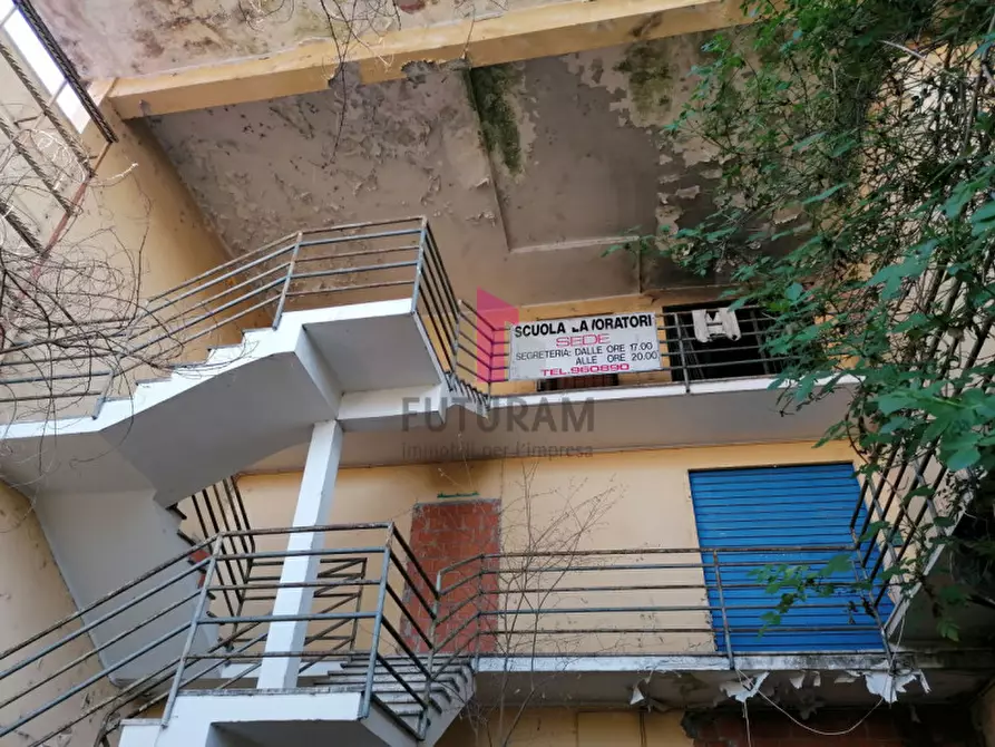 Immagine 9 di Capannone industriale in vendita  a Vicenza