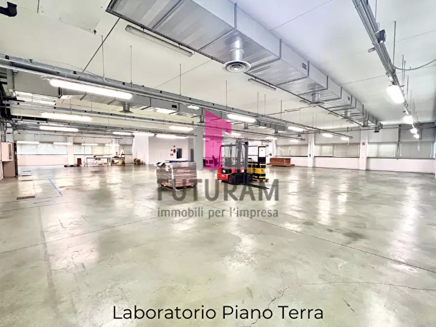 Immagine 4 di Capannone industriale in affitto  in Via dell'Industria,8 a Dueville