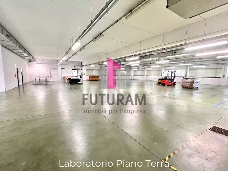 Immagine 5 di Capannone industriale in affitto  in Via dell'Industria,8 a Dueville