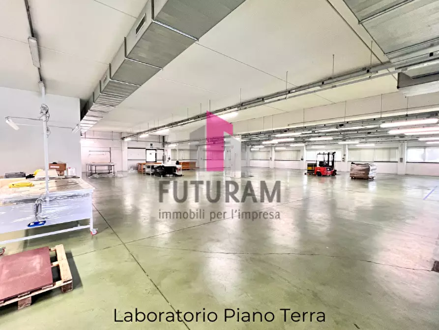 Immagine 8 di Capannone industriale in affitto  in Via dell'Industria,8 a Dueville