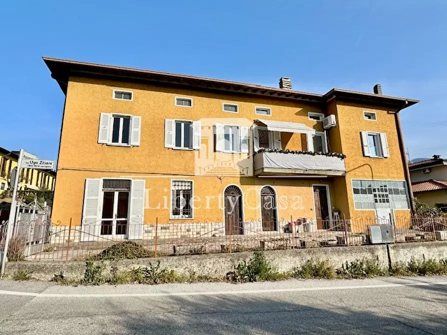Immagine 1 di Casa bifamiliare in vendita  in Via Ascensione a Roe' Volciano