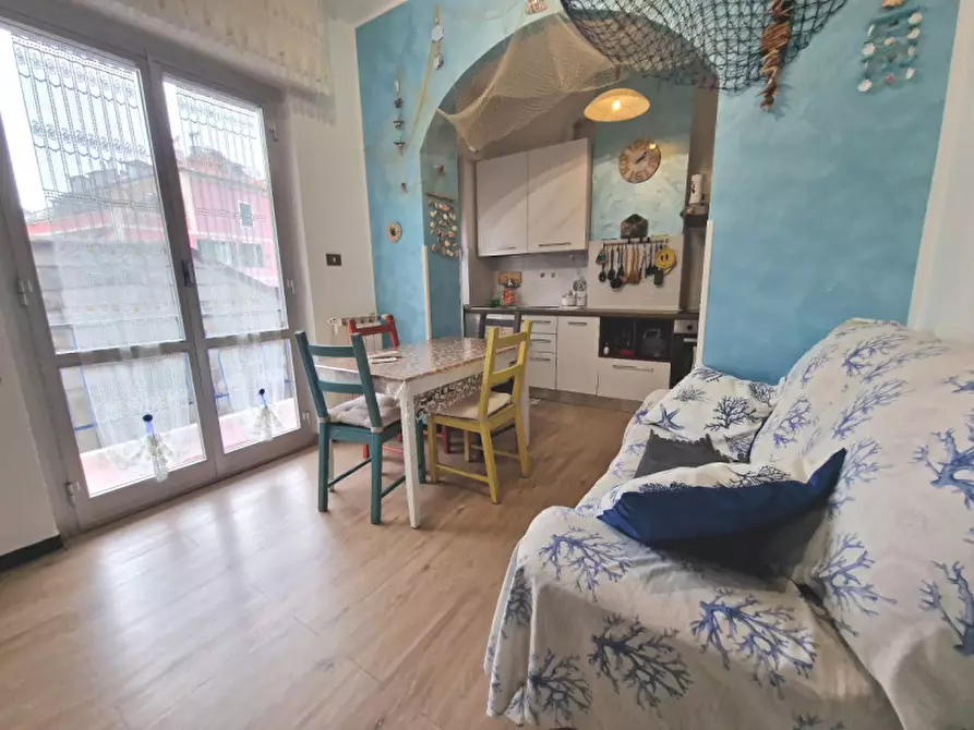 Immagine 1 di Appartamento in vendita  in Via Rodi a Savona