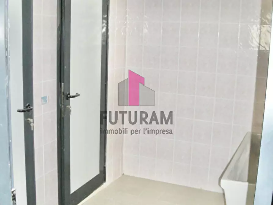 Immagine 22 di Capannone industriale in vendita  in via leonardo da vinci a Sandrigo