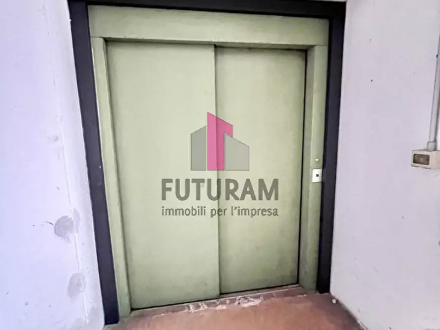 Immagine 23 di Capannone industriale in vendita  in via leonardo da vinci a Sandrigo