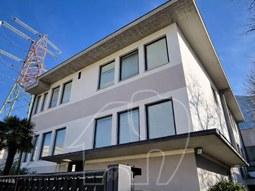 Immagine 2 di Capannone industriale in vendita  in via Braille a Bolzano