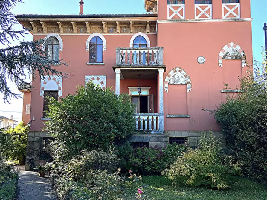 Immagine 2 di Villa in vendita  a Lonigo