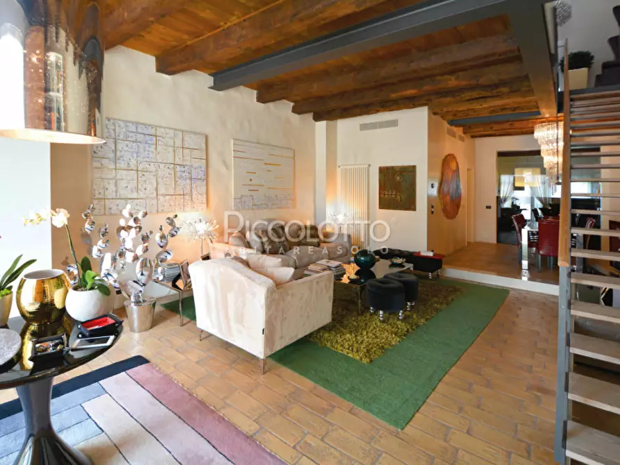 Immagine 5 di Villa in vendita  in Via Palladio a Asolo