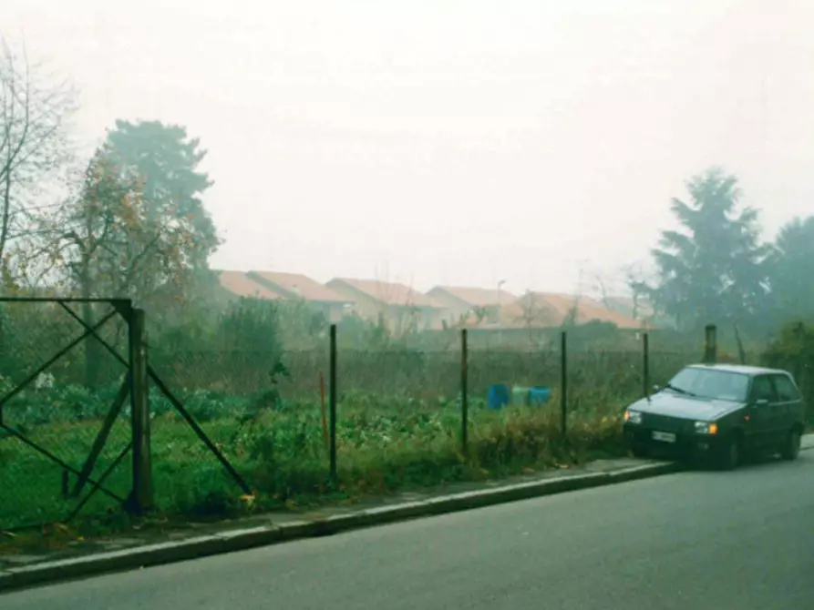 Immagine 1 di Terreno in vendita  in CUGGIONO a Cuggiono