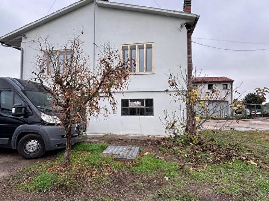 Immagine 1 di Casa indipendente in vendita  a Masi