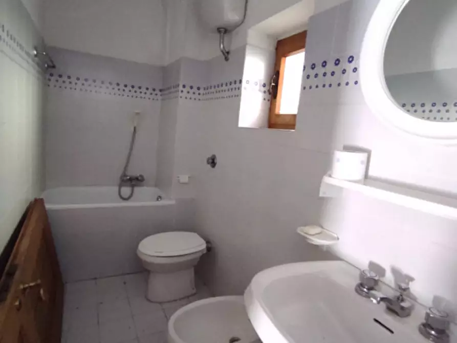 Immagine 30 di Casa bifamiliare in vendita  in montepegli a Rapallo