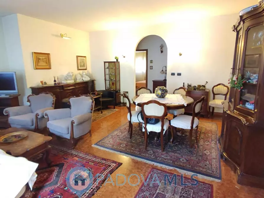 Immagine 1 di Casa bifamiliare in vendita  in via Pacinotti a Albignasego