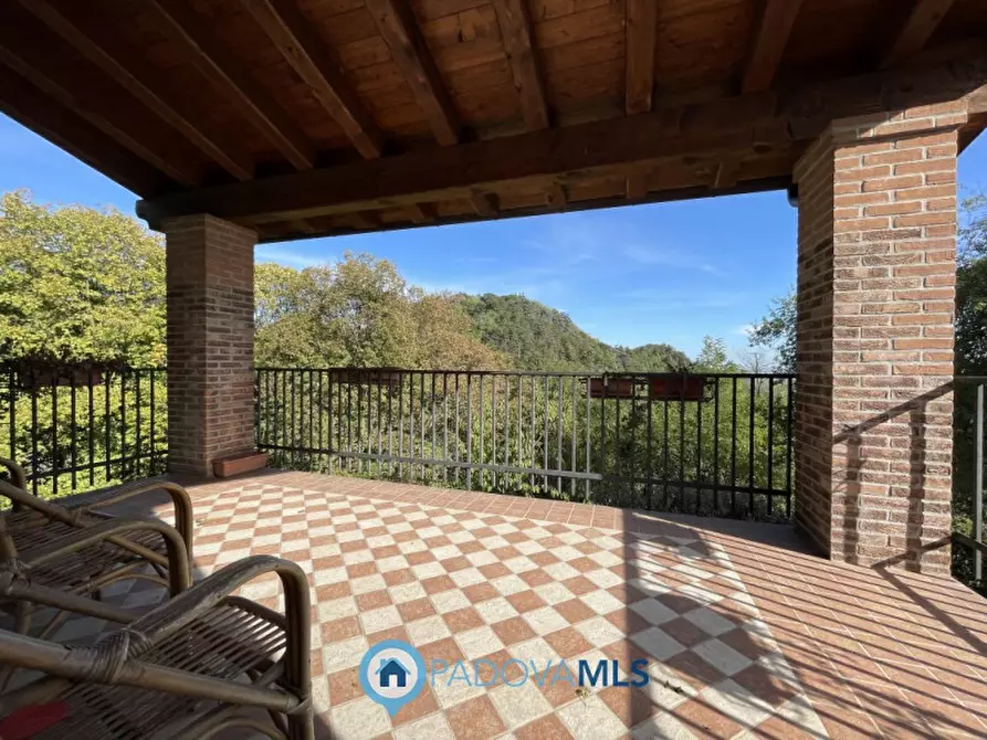 Immagine 1 di Villa in vendita  in via Roccolo a Galzignano Terme