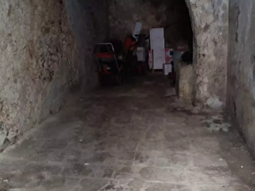 Immagine 2 di Negozio in vendita  in Via Corso Umberto a Eboli