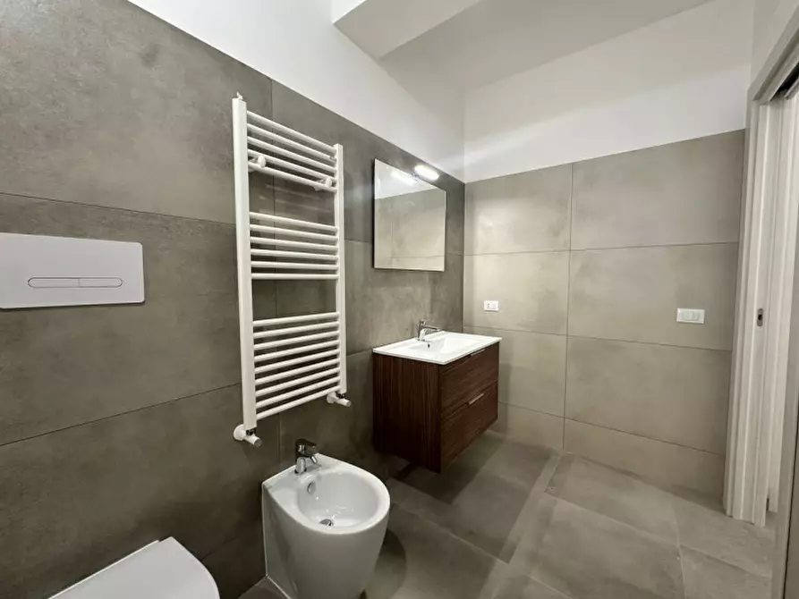 Immagine 9 di Appartamento in vendita  in VIA COLONNELLO BERTE a Milazzo