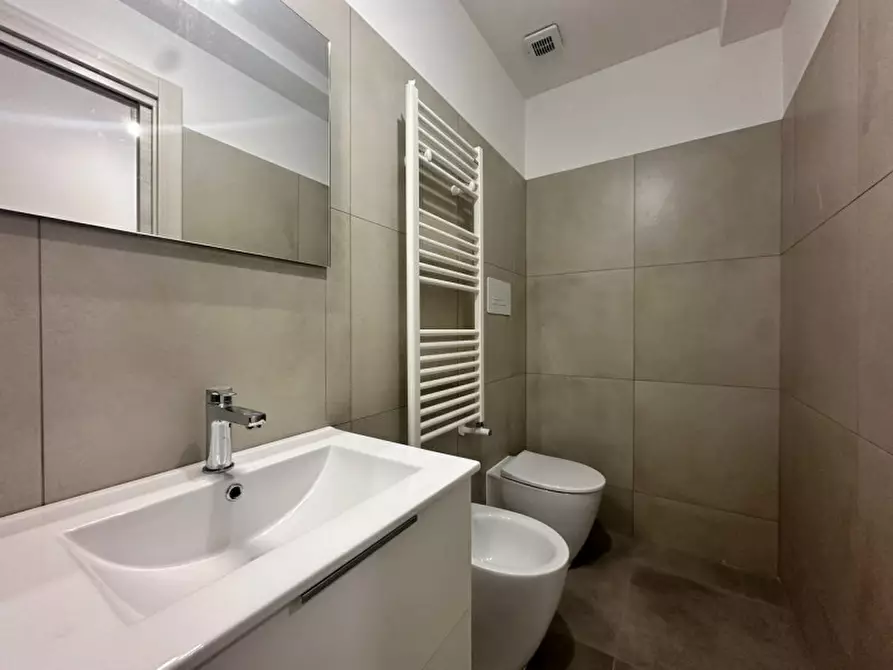 Immagine 11 di Appartamento in vendita  in VIA COLONNELLO BERTE a Milazzo