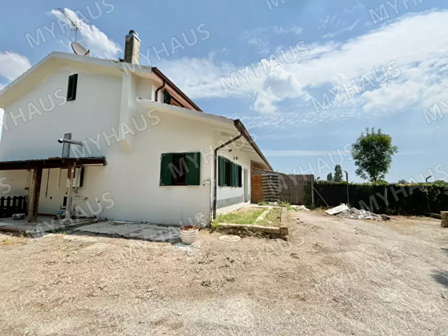 Immagine 1 di Casa bifamiliare in vendita  in Via cannucceto a Cesenatico