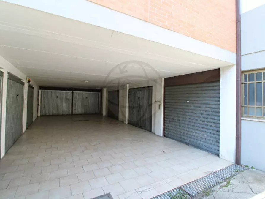 Immagine 1 di Garage in vendita  in Via Gabelletta a Terni
