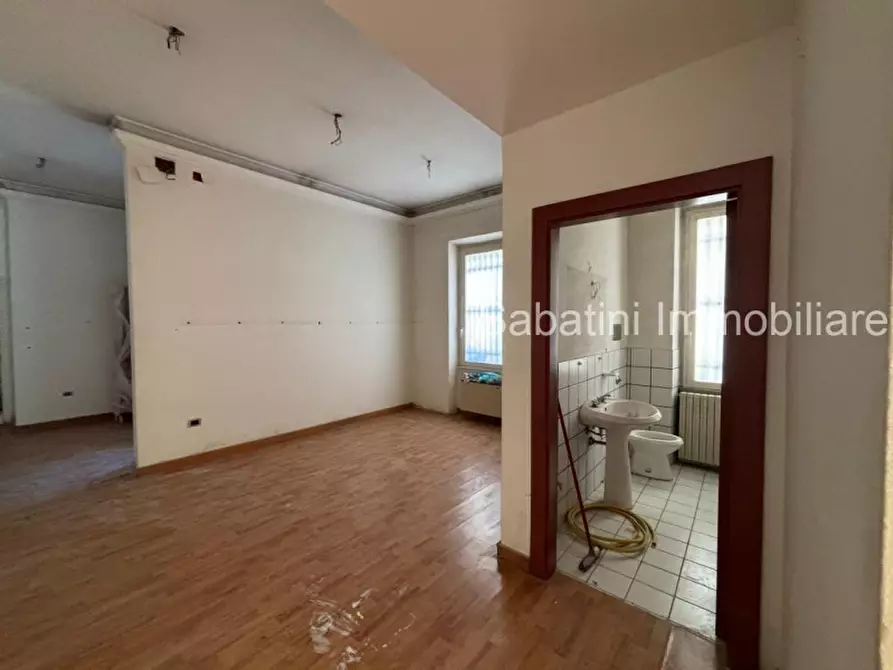 Immagine 16 di Negozio in vendita  in Via Gran Sasso, 67 a Pescara