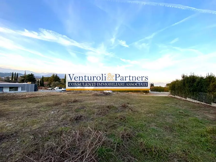 Immagine 1 di Terreno in vendita  in Via dei pradelli a Manerba Del Garda