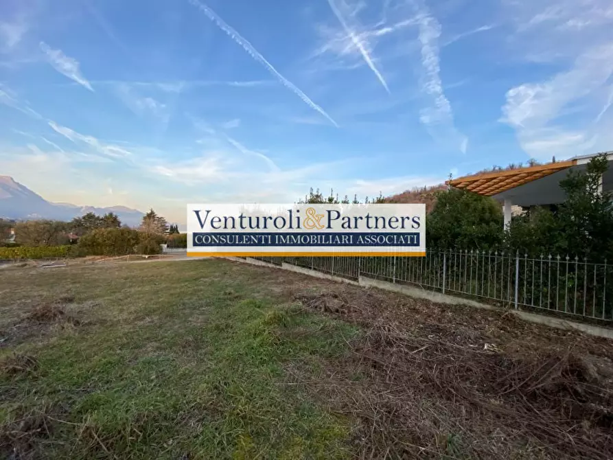 Immagine 2 di Terreno in vendita  in Via dei pradelli a Manerba Del Garda